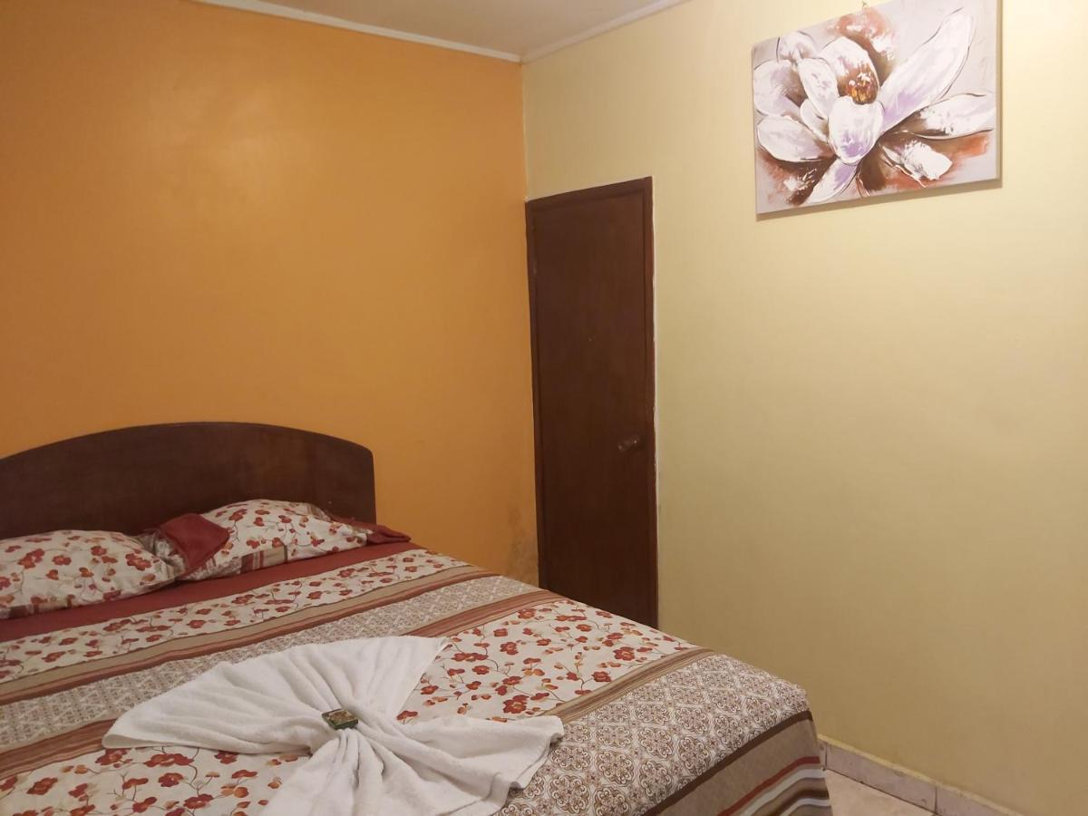 Mados Hotel Tamarindo Choluteca エクステリア 写真
